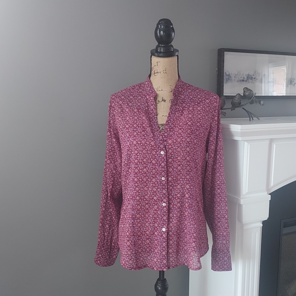 American Eagle, burgundy long sleeved cotton button down shirt, size large